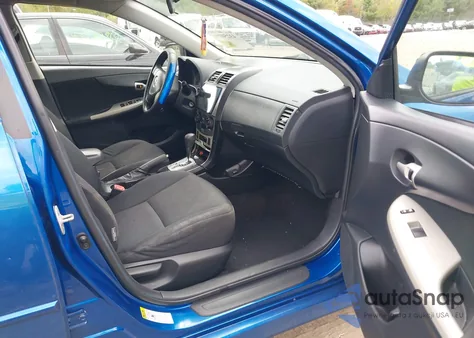 2010 Toyota Corolla S z USA, uszkodzony, nr VIN 2T1BU4EE1AC375654